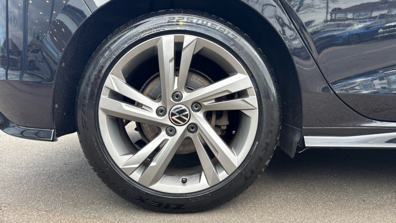 Volkswagen Golf 1.5 eTSI 150 R-Line 5dr DSG Petrol Hatchback